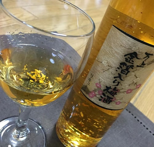 Rượu mơ vảy vàng review chai 500ml của Nhật-4