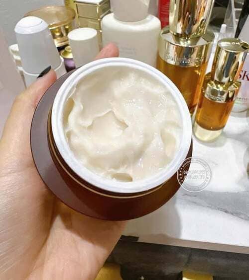 kem-duong-da-co-neck-cream-vella-co-tot-khong-review-tu-chuyen-gia2